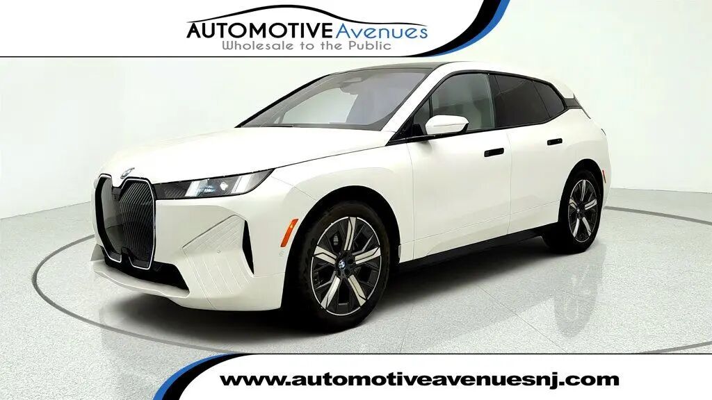 2026 BMW iX xDrive45 — photo 1 of 13