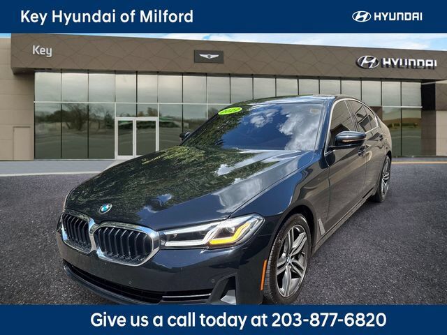 2022 BMW 5 Series 530i xDrive — photo 1 of 13
