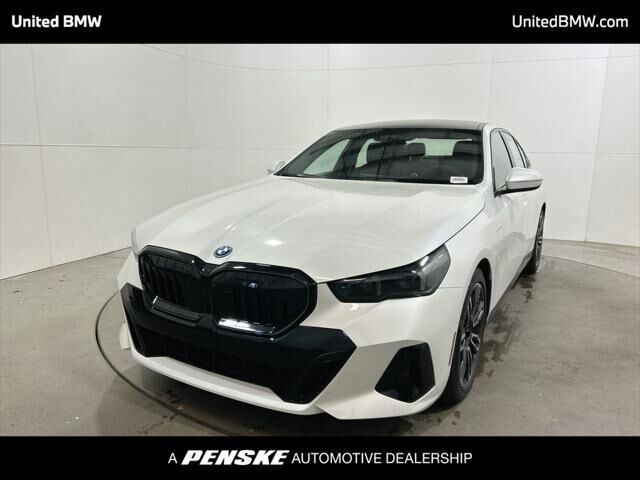 2026 BMW 5 Series 550e xDrive
