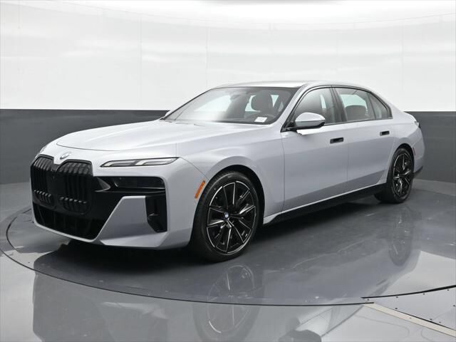 2023 BMW 7 Series 740i