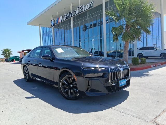 2023 BMW 7 Series 740i
