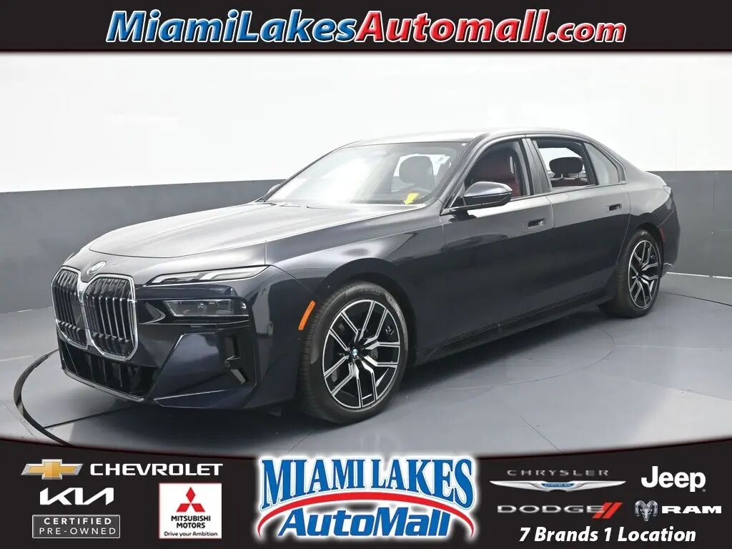 2025 BMW 7 Series 740i xDrive — photo 1 of 13