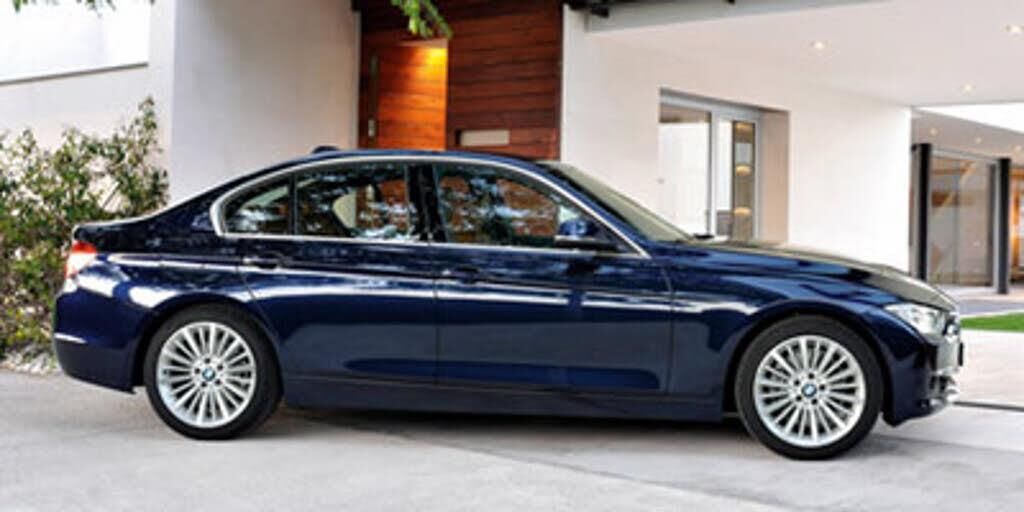 2013 BMW 3 Series 320i xDrive — photo 1 of 1