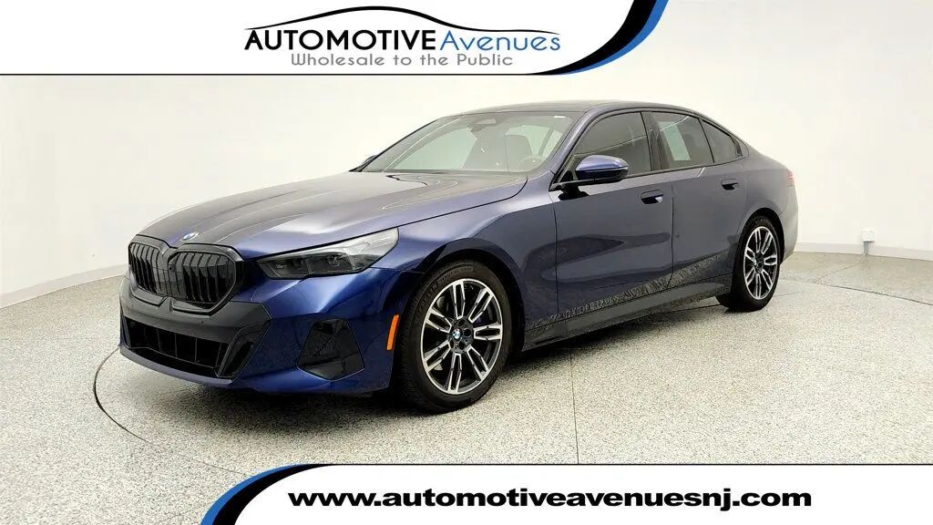 2024 BMW 5 Series 530i — photo 1 of 13