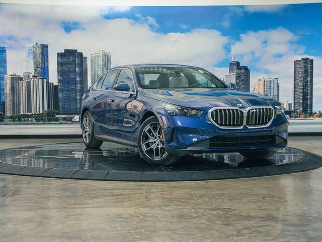 2027 BMW 5 Series 530i xDrive — photo 1 of 13
