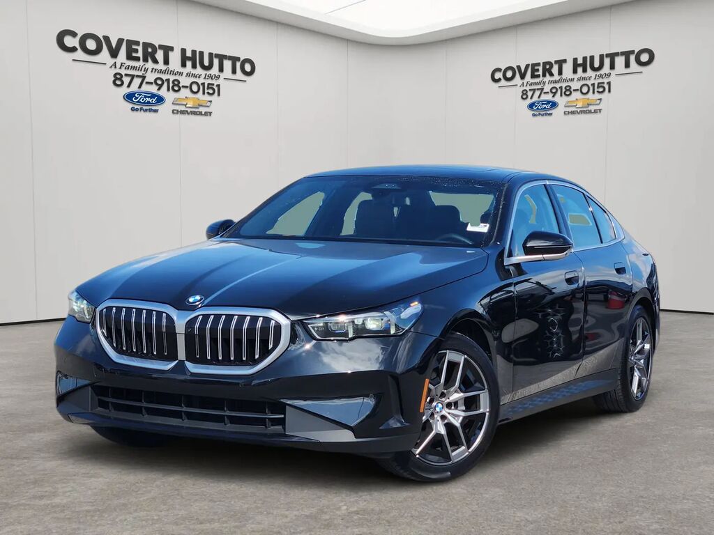 2026 BMW 5 Series 530i xDrive — photo 1 of 13
