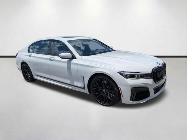 2022 BMW 7 Series 740i
