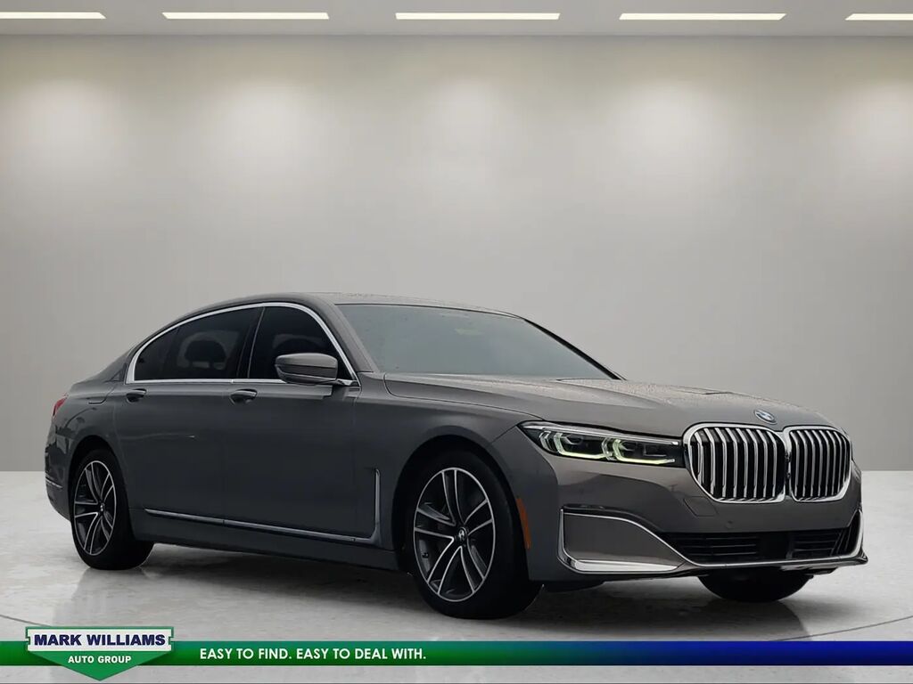 2022 BMW 7 Series 750i xDrive — photo 1 of 12