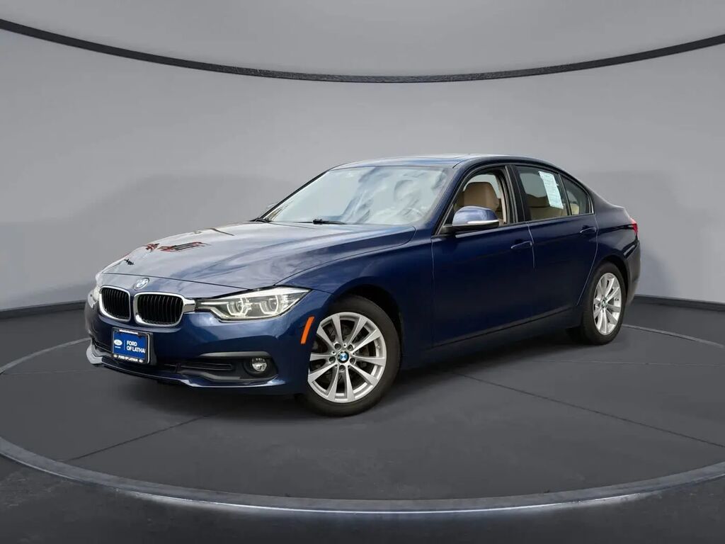 2018 BMW 3 Series 320i xDrive — photo 1 of 13