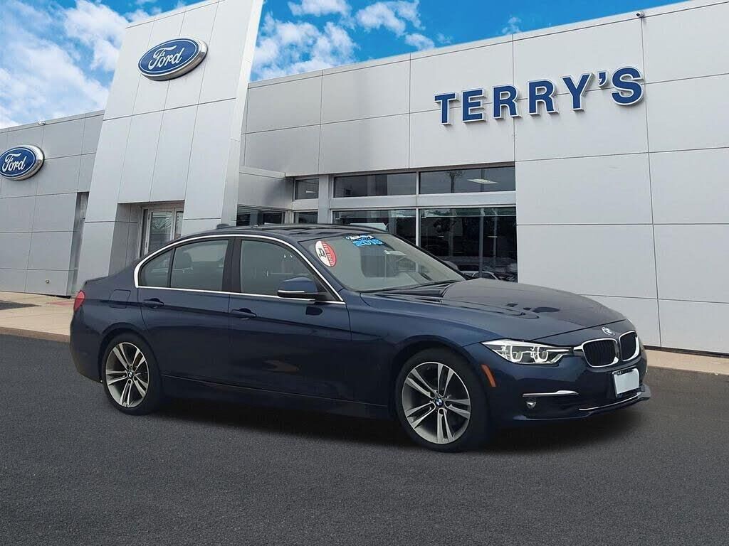 2016 BMW 3 Series 328i xDrive — photo 1 of 1