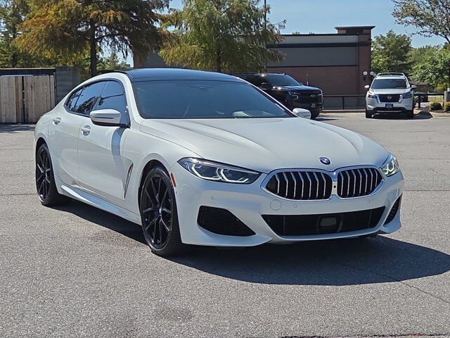 2022 BMW 8 Series 840i