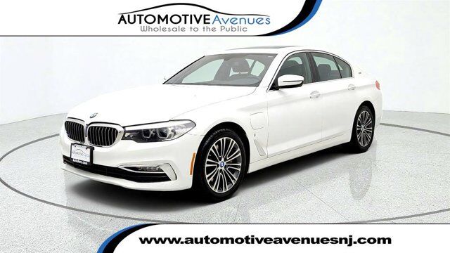 2018 BMW 5 Series 530e xDrive iPerformance — photo 1 of 1