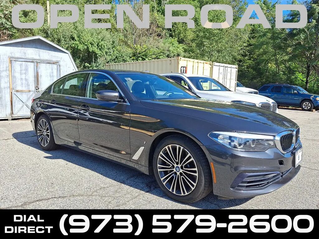 2019 BMW 5 Series 530e xDrive iPerformance — photo 1 of 13