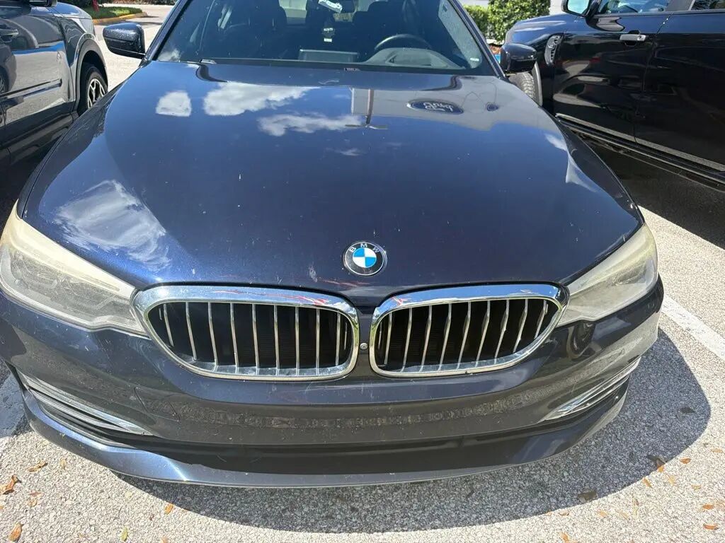 2017 BMW 5 Series 540i — photo 1 of 13
