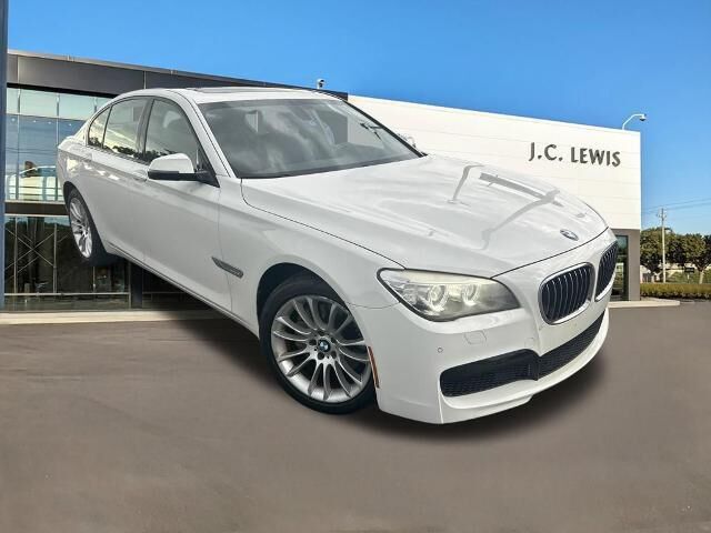 2015 BMW 7 Series 740i
