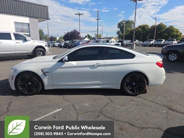 2015 BMW M4 Base — photo 1 of 3