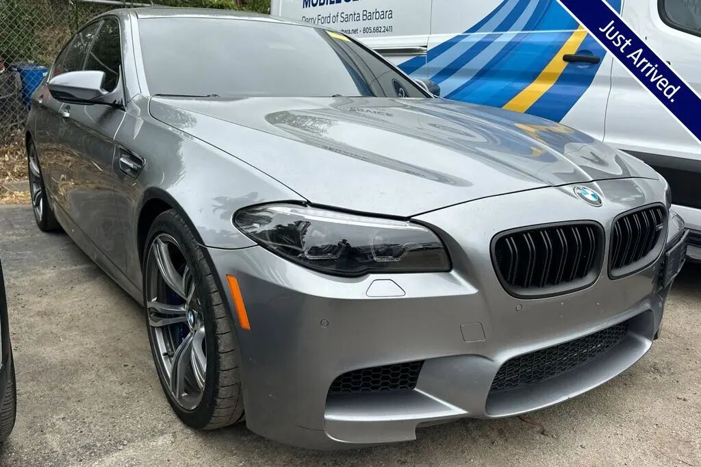 2013 BMW M5 Base — photo 1 of 3