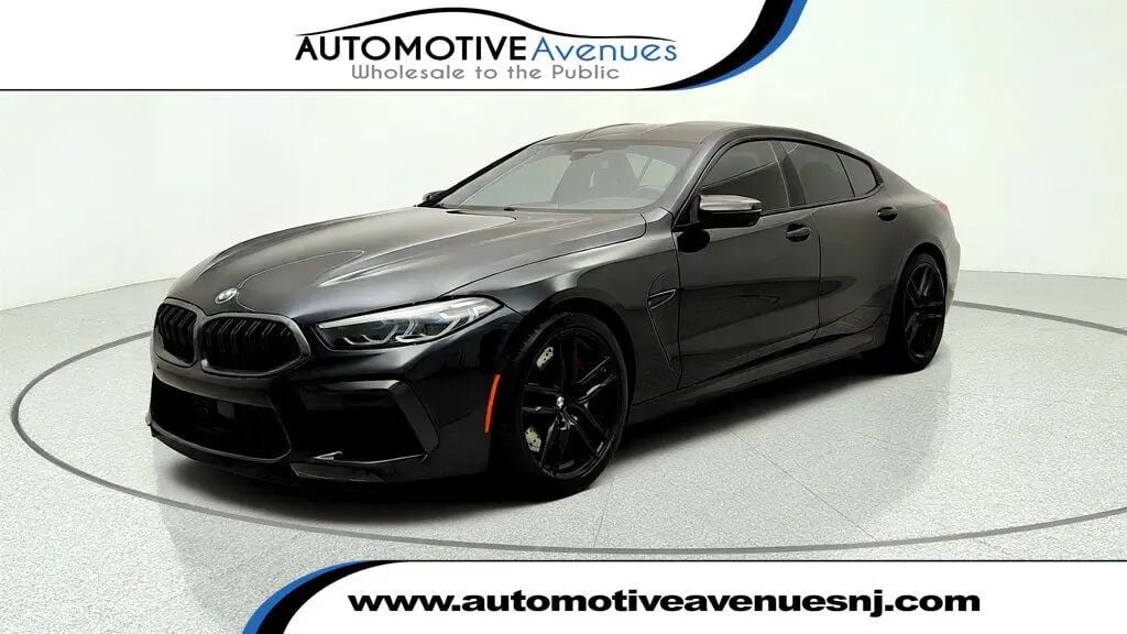 2022 BMW M8 Competition — photo 1 of 13