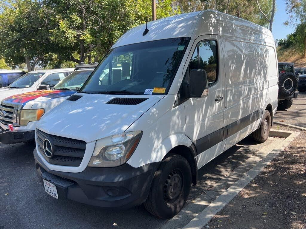 2017 Mercedes-Benz Sprinter Worker 2500 — photo 1 of 1