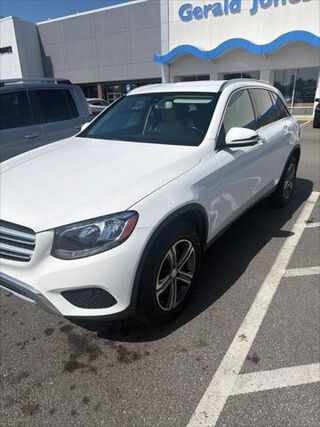 2017 Mercedes-Benz GLC GLC 300 — photo 1 of 2