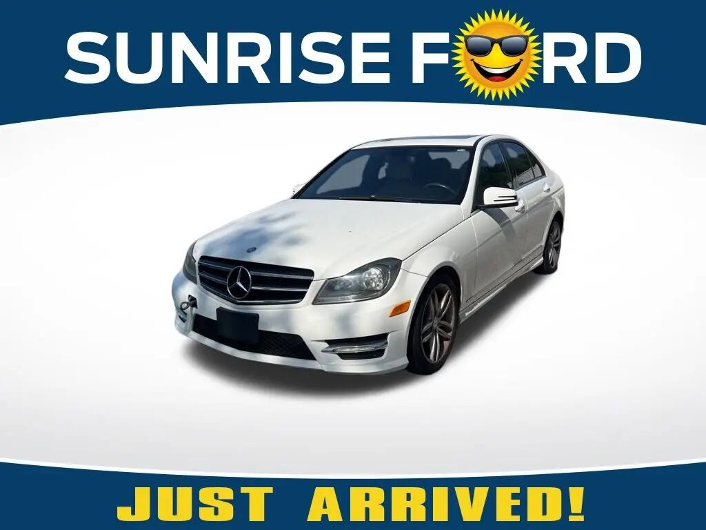 2014 Mercedes-Benz C-Class C 250 Luxury — photo 1 of 1