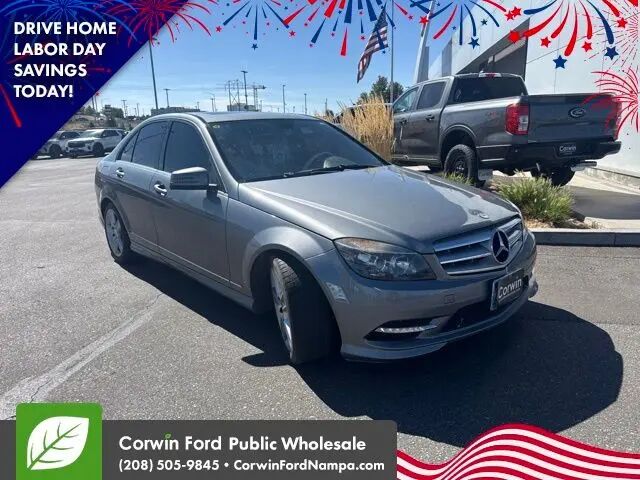 2011 Mercedes-Benz C-Class C 300 Luxury 4MATIC — photo 1 of 13