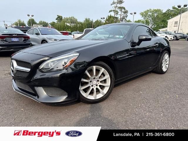 2017 Mercedes-Benz SLC SLC 300 — photo 1 of 13