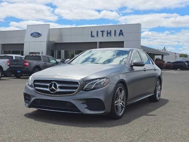 2017 Mercedes-Benz E-Class E 300 — photo 1 of 13