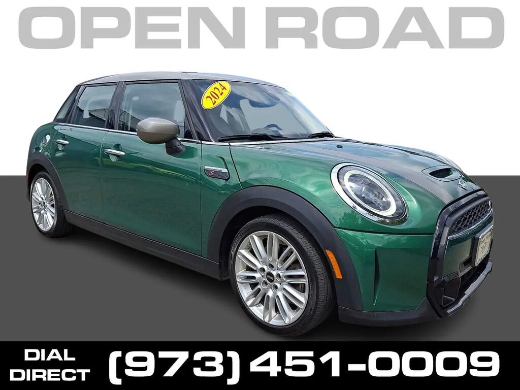 2024 MINI Hardtop 4 Door Cooper S — photo 1 of 1