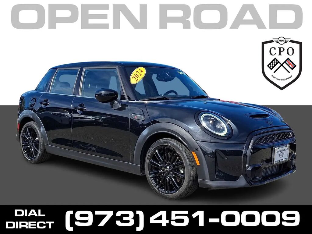 2024 MINI Hardtop 4 Door Cooper S — photo 1 of 13