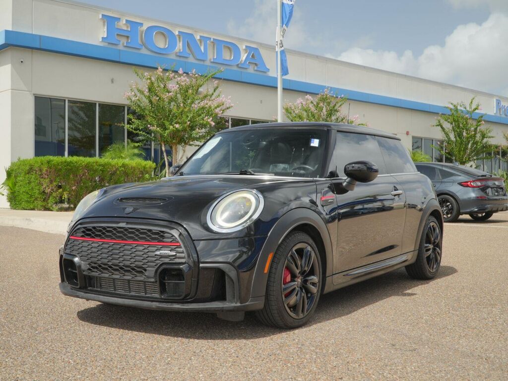 2022 MINI Hardtop 2 Door John Cooper Works — photo 1 of 13