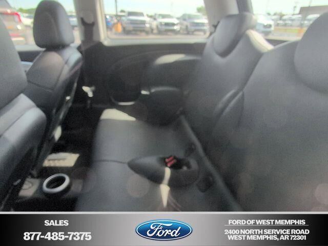 2005 MINI Cooper Base