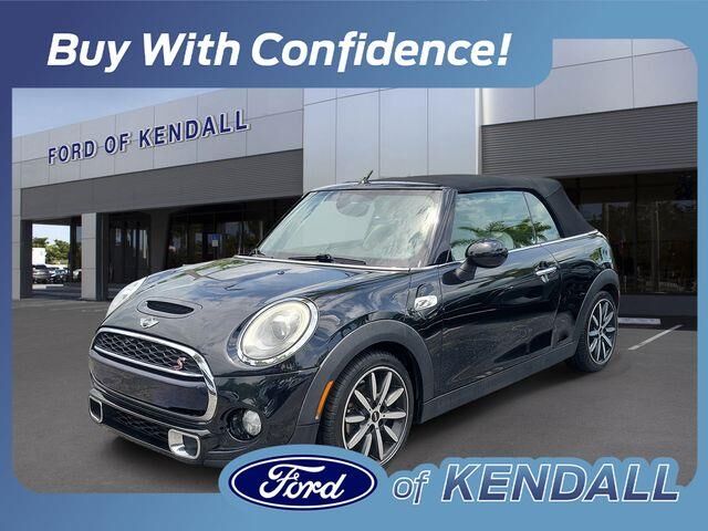 2016 MINI Convertible Cooper S — photo 1 of 13