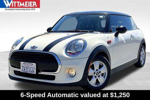 2017 MINI Hardtop 2 Door Cooper