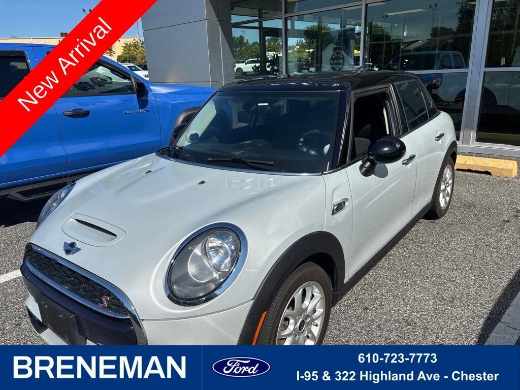 2015 MINI Hardtop 4 Door Cooper S — photo 1 of 1