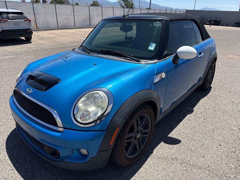 2011 MINI Cooper S — photo 1 of 12