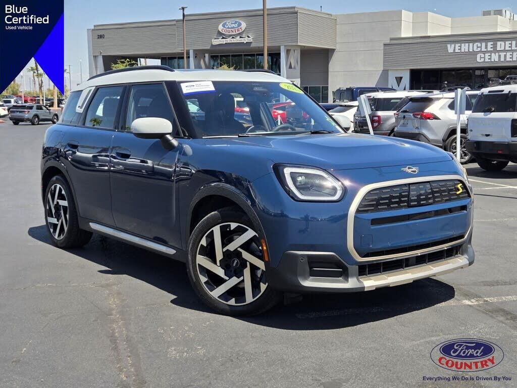2025 MINI Countryman Cooper SE ALL4 — photo 1 of 1