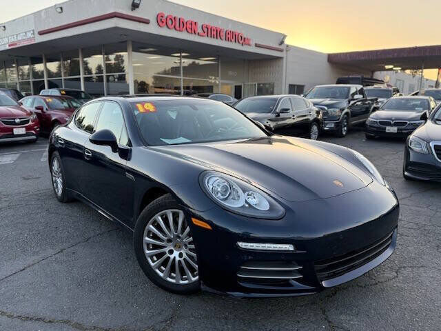 2014 Porsche Panamera 4 AWD 4dr Sedan