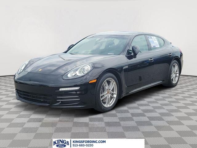 2015 Porsche Panamera 4