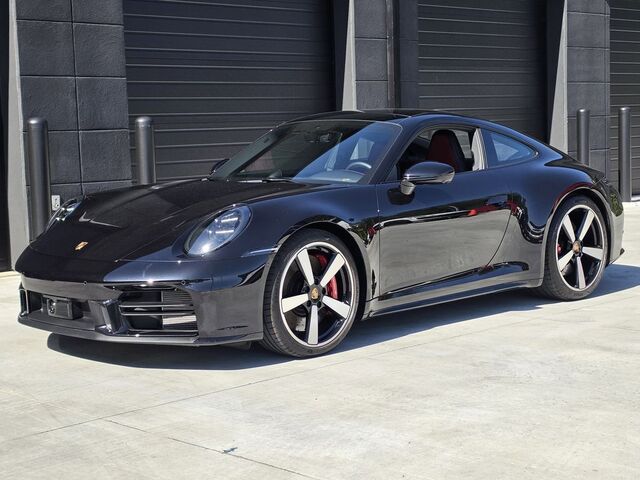 2025 Porsche 911 Carrera S