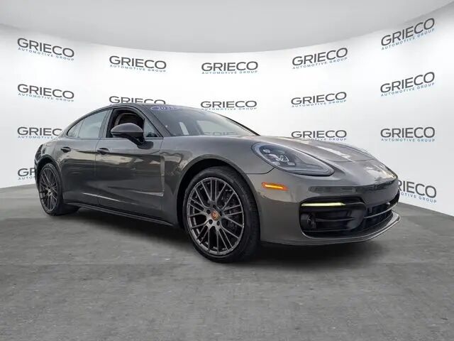 2023 Porsche Panamera Base