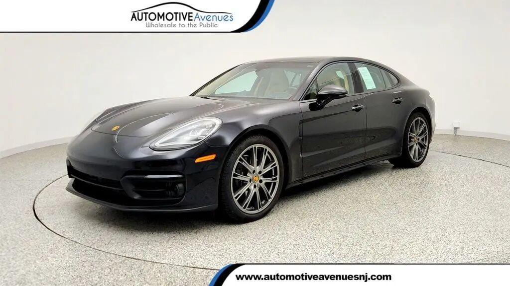 2023 Porsche Panamera 4