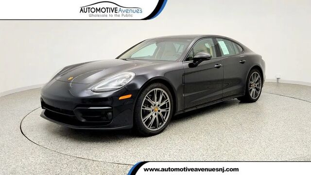 2023 Porsche Panamera 4
