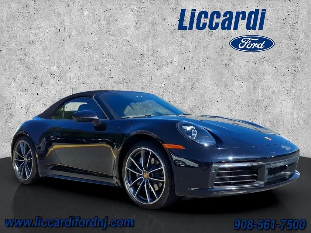 2022 Porsche 911 Carrera — photo 1 of 13