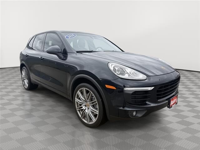 2016 Porsche Cayenne Base