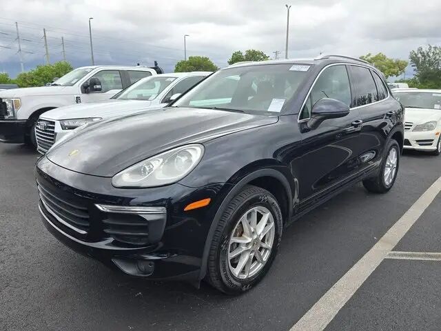 2018 Porsche Cayenne Base