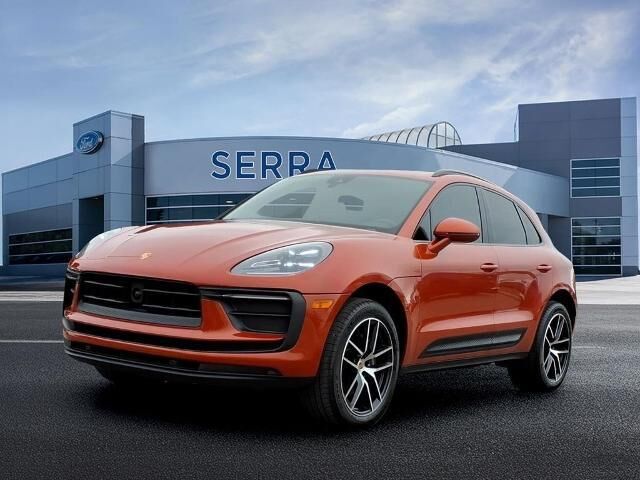 2023 Porsche Macan T