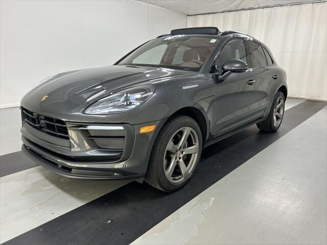 2023 Porsche Macan Base