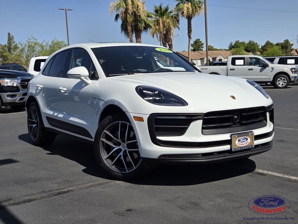 2024 Porsche Macan T