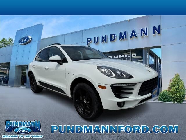 2018 Porsche Macan Base — photo 1 of 13